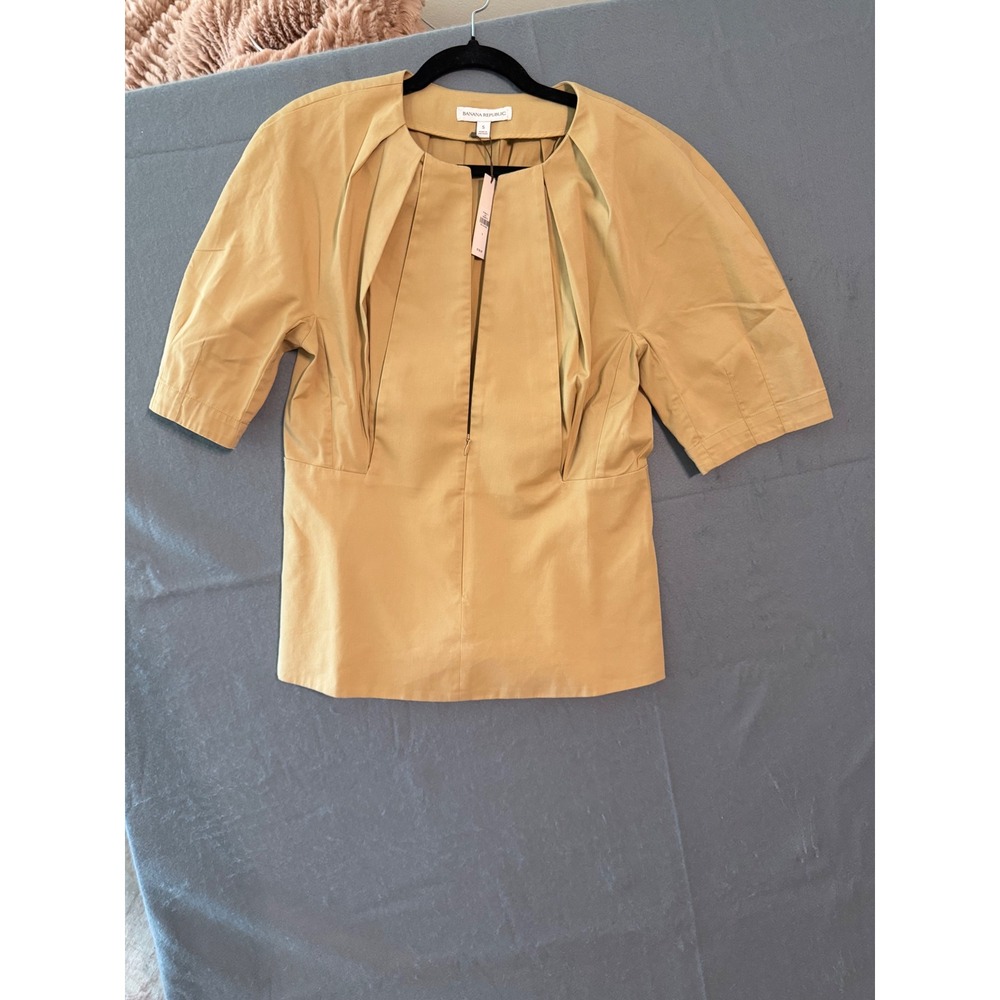 Banana Republic Tan Pleated Peplum Short Sleeve Blouse NWT Size S 874459-01-1